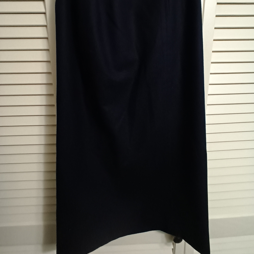 Vintage 1970s. Pendleton pencil skirt. Virgin wool. Size 6. Winter. Navy